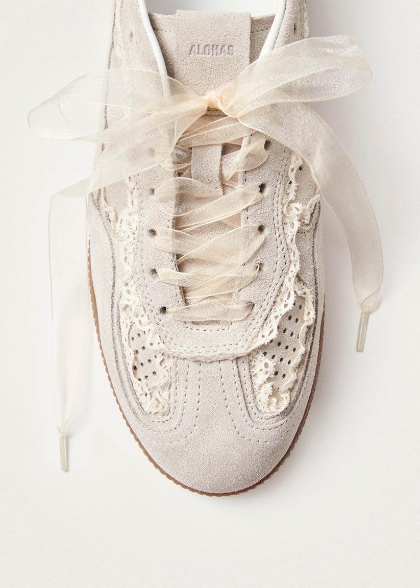 Alohas Tb.490 Zapatillas de Cuero Crema con Crochet En oferta