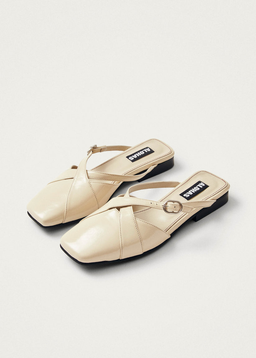 Alohas Adria Onix Mules de Cuero Color Crema En oferta