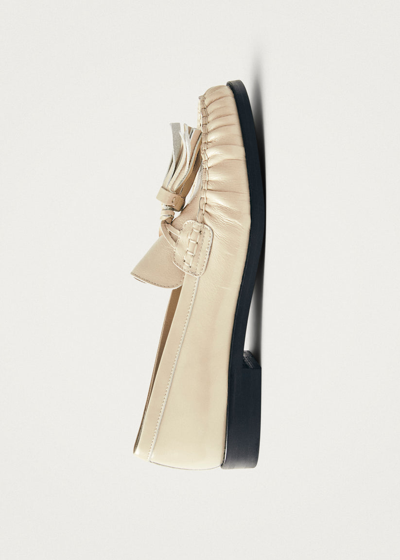 Alohas Marietta Onix Mocasines de Cuero Color Crema Descuento por venta flash