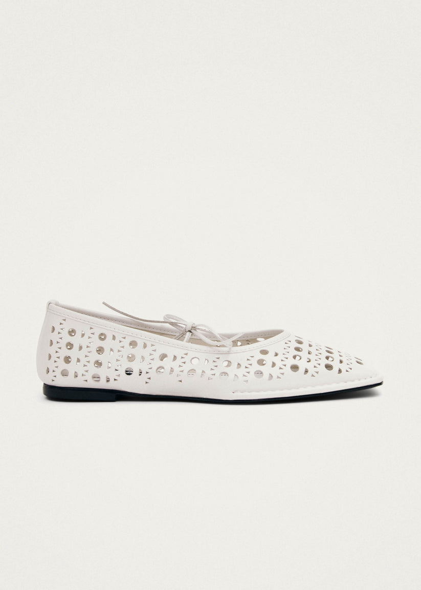 Alohas Sway Slit Bailarinas de Cuero Blanco Tienda de fábrica