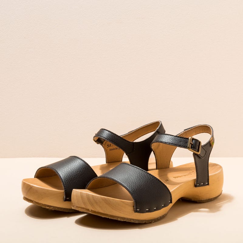 El naturalista N5831T PATH BLACK / SHOKUNIN En oferta