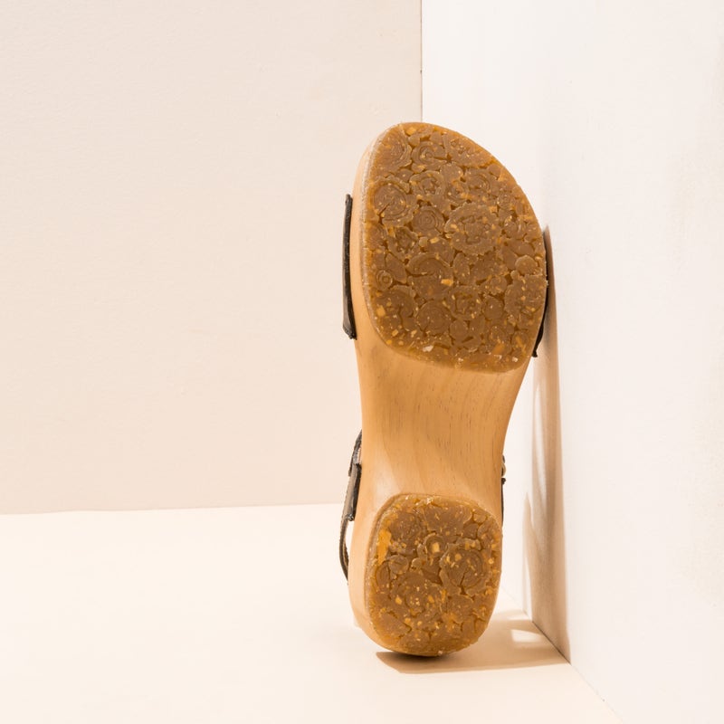 El naturalista N5831T PATH BLACK / SHOKUNIN En oferta