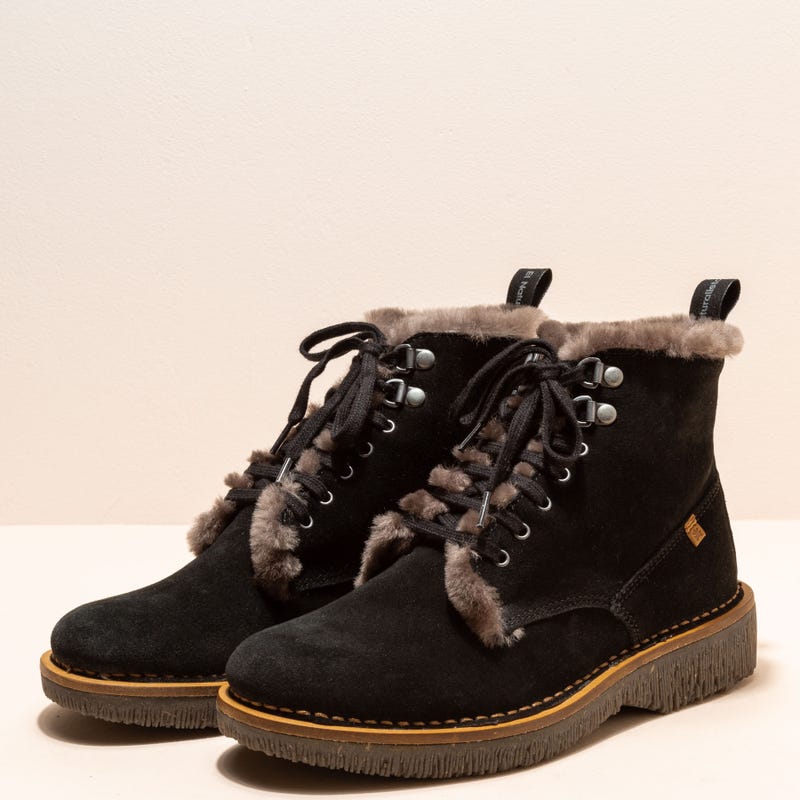 El naturalista N5579 LUX SUEDE BLACK/VOLCANO ÚLTIMAS EDICIONES