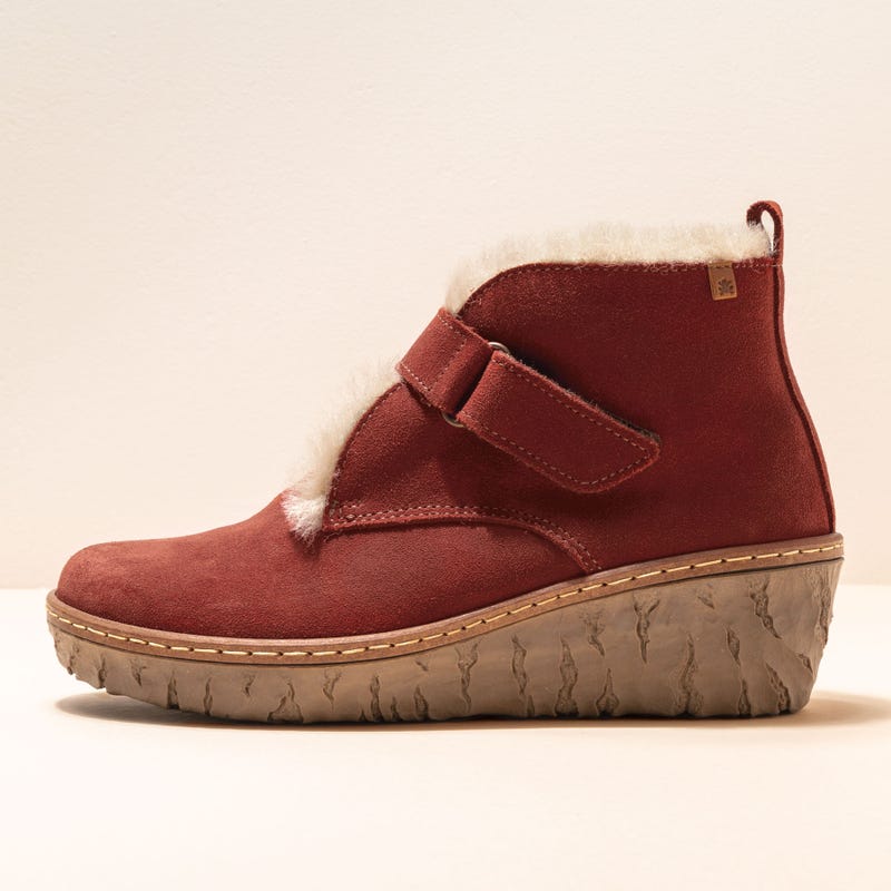 El naturalista N5166 LUX SUEDE CALDERA / MYTH YGGDRASIL Solo hoy
