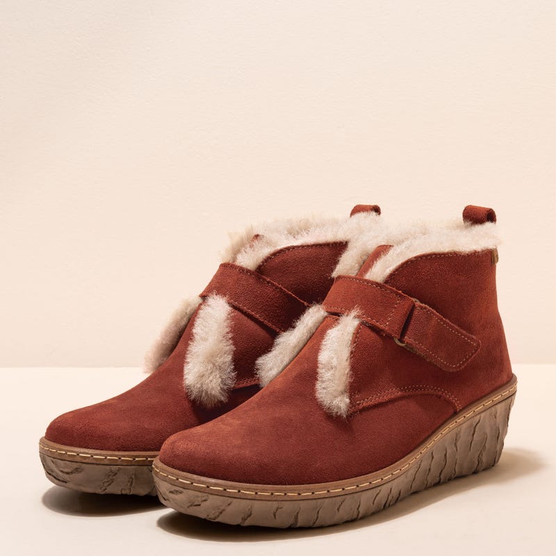 El naturalista N5166 LUX SUEDE CALDERA / MYTH YGGDRASIL Solo hoy