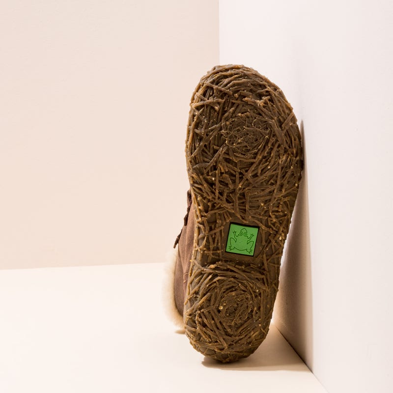 El naturalista N5449 LUX SUEDE-PLEASANT BROWN/ NIDO Libre de impuestos