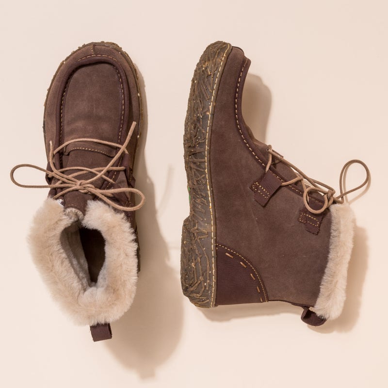 El naturalista N5449 LUX SUEDE-PLEASANT BROWN/ NIDO Libre de impuestos