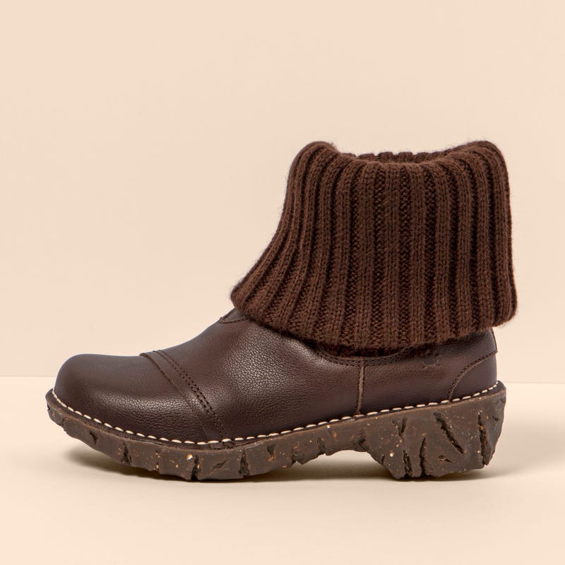 El naturalista N097 NATURAL GRAIN BROWN / YGGDRASIL