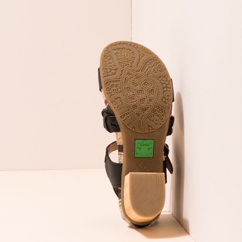 El naturalista N5560 PLEASANT BLACK /DEBA Rebajas de fin de temporada