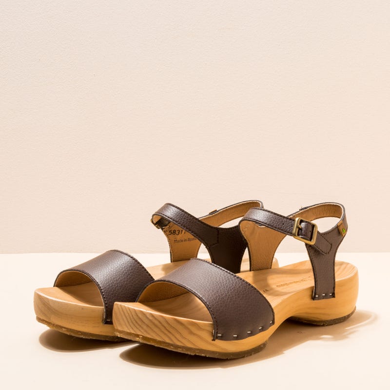 El naturalista N5831T PATH BROWN / SHOKUNIN Liquidación