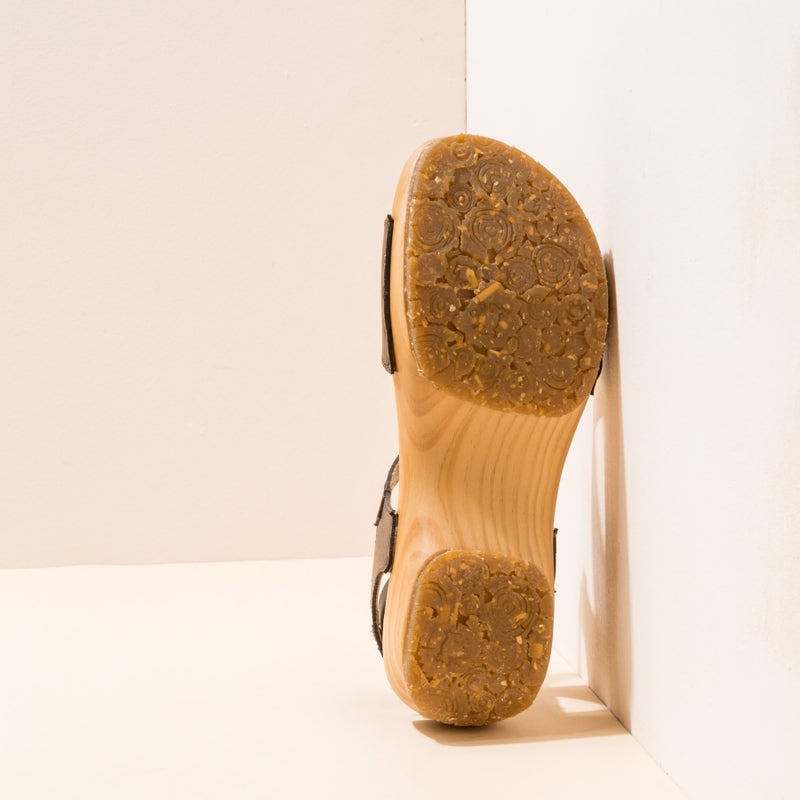 El naturalista N5831T PATH BROWN / SHOKUNIN Liquidación
