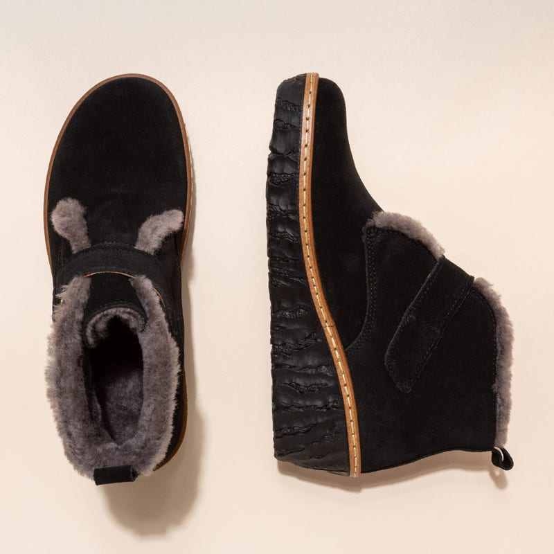 El naturalista N5166 LUX SUEDE BLACK / MYTH YGGDRASIL Solo queda un día