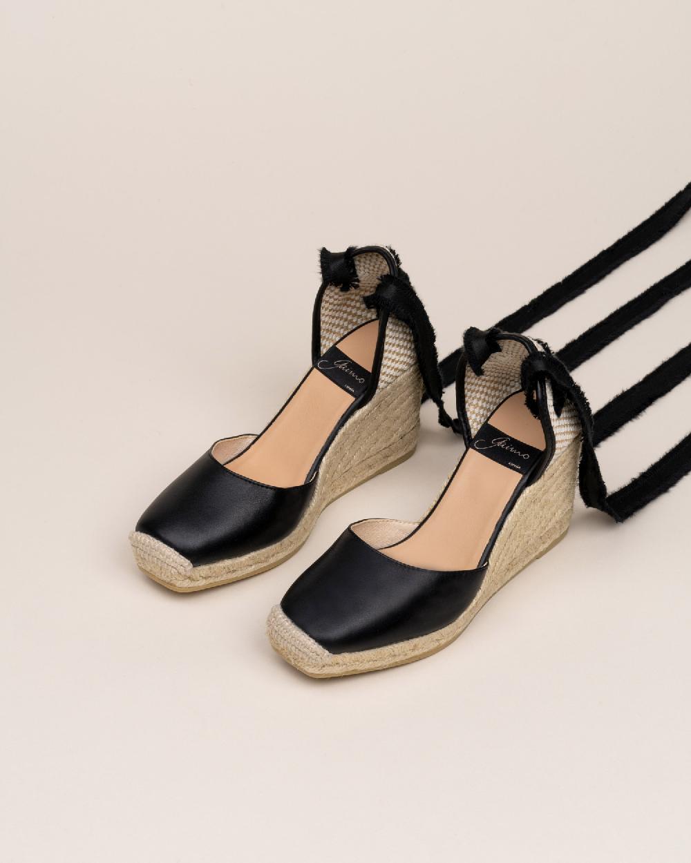 Gaimo espadrilles Gemi NegroAlpargata de cuña en piel super soft y cintas deshilachadas Limitado a 3 días