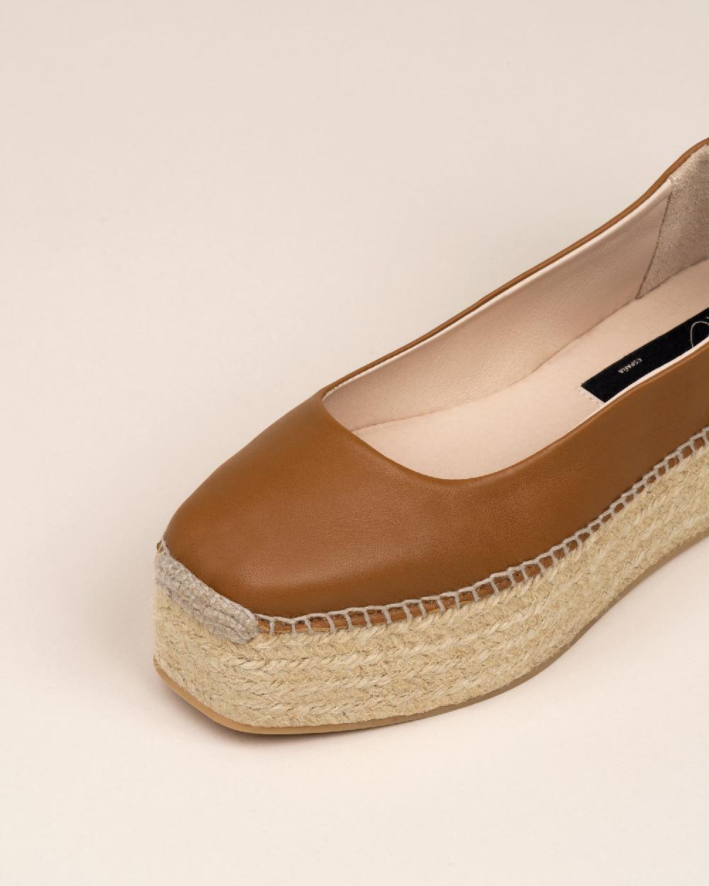 Gaimo espadrilles Mitsy PralineBailarinas con plataforma de yute en piel con cintas Envío gratis