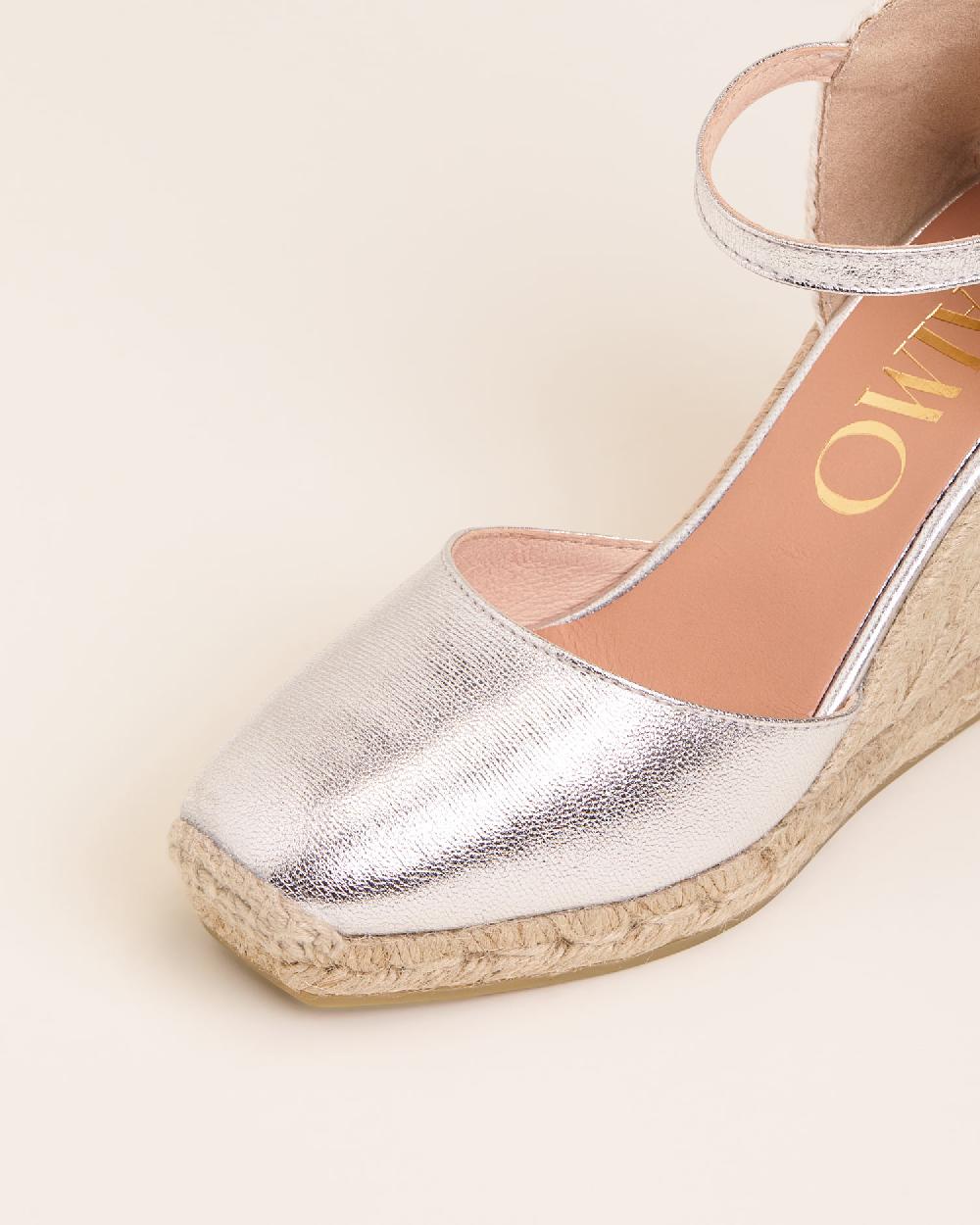 Gaimo espadrilles Yosie7 SilverAlpargatas de cuña en piel grabada con punta cuadrada COMPRAR AHORA