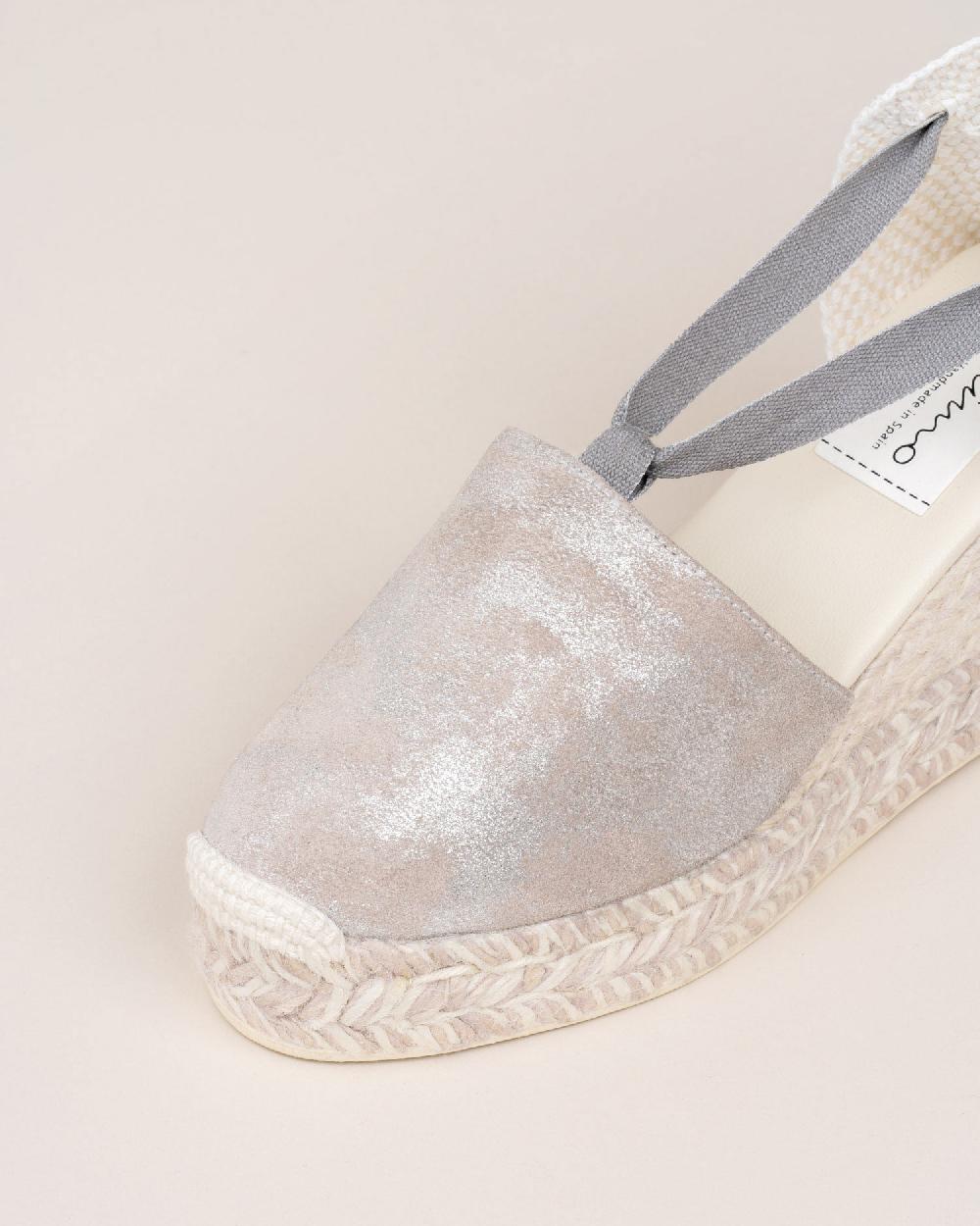 Gaimo espadrilles Valenciana SilverAlpargatas de cuña en piel metalizada con cintas Último día