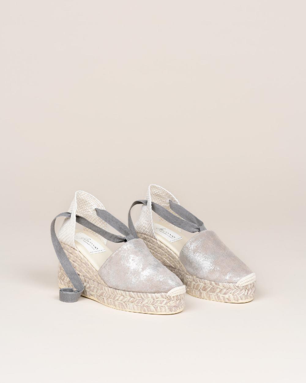 Gaimo espadrilles Valenciana SilverAlpargatas de cuña en piel metalizada con cintas Último día