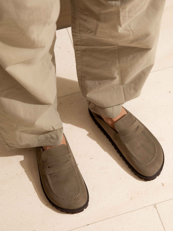 Genuins LOIS NUBUCK KAKI Última moda