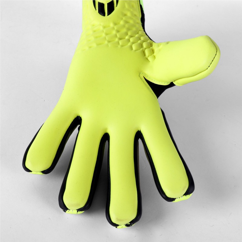 Ho soccer Guante Adikt Pro Magnetic Lime Blast Solo queda un día