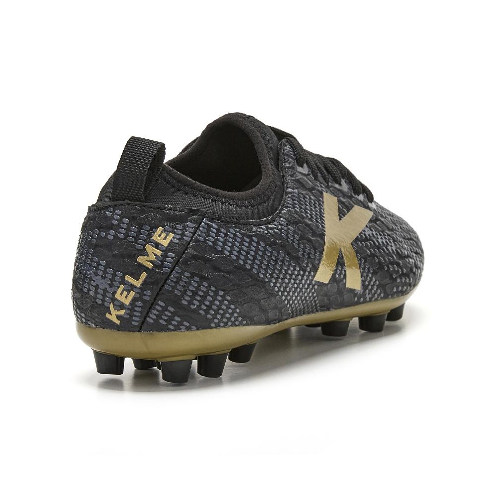 kelme PULSE AG Devoluciones gratuitas