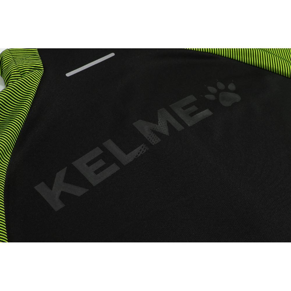 kelme CHAQUETA MONTES En oferta
