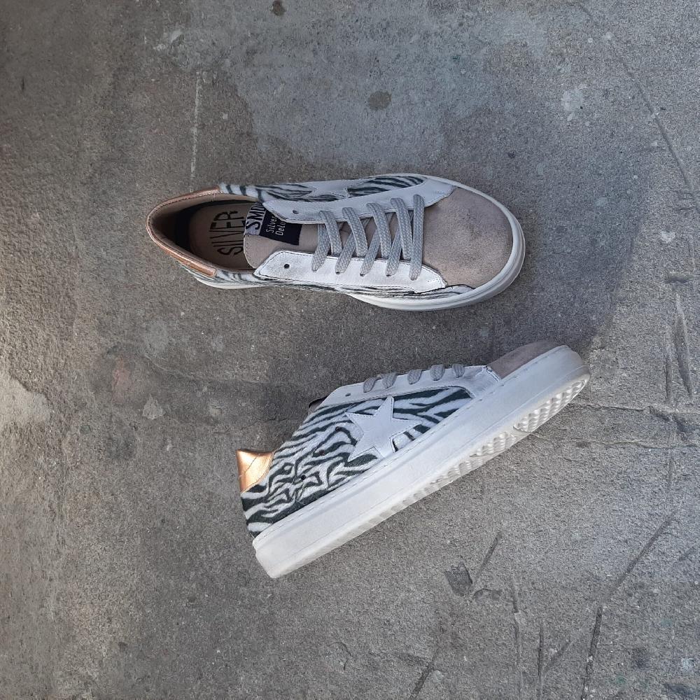 lmdi collection Sneaker estampado cebra Grandes ahorros