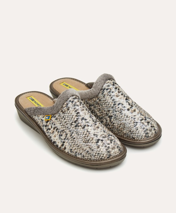 nordikas ZAPATILLAS DE CASA MUJER PITON ARENA Descuentos del mes