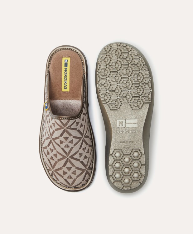 nordikas ZAPATILLAS DE CASA MUJER TERCIOPELO TAUPE Gran oferta