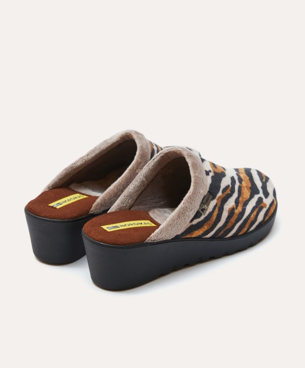 nordikas ZAPATILLAS DE CASA MUJER TANZANIA MARRON Promoción trimestral