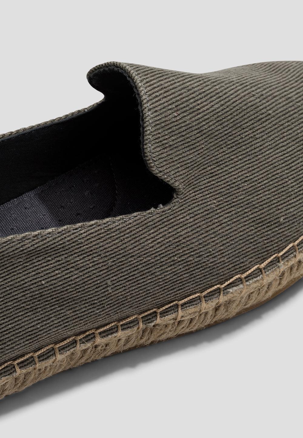 paez MOC ESSENTIAL GREY Solo hoy