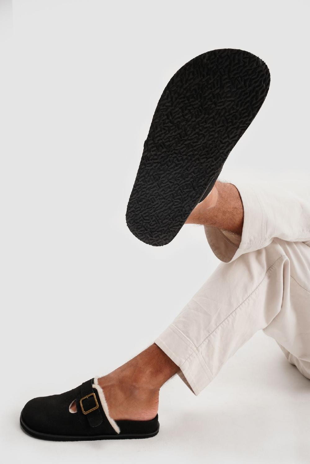 paez CLOG VEGAN SUEDE TRUFFLED BLACK Ofertas de temporada