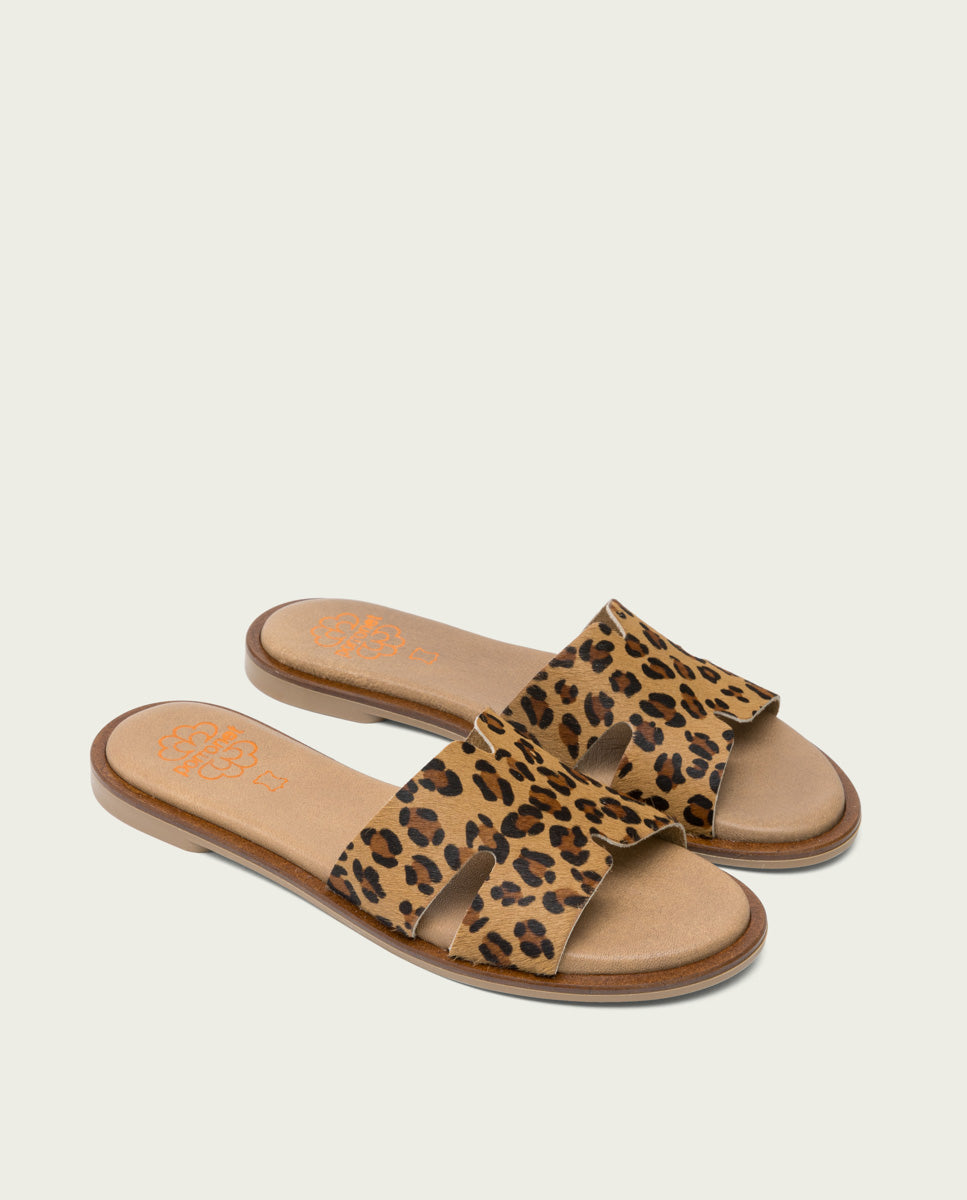 porronet SANDALIA PLANA PIEL ANIMAL PRINT CHLOE Gran oferta
