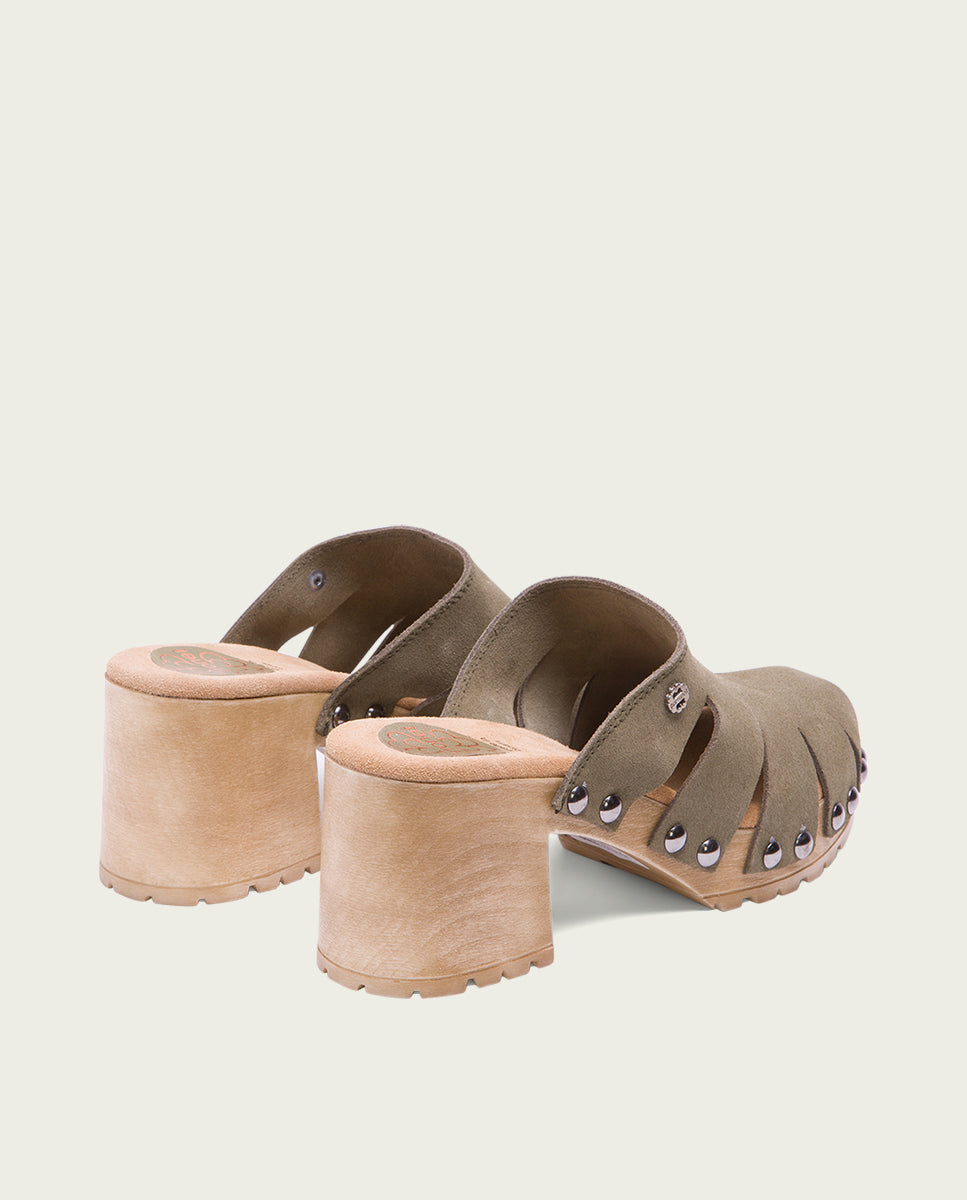 porronet SANDALIA TACÓN SERRAJE KAKI GIA En oferta