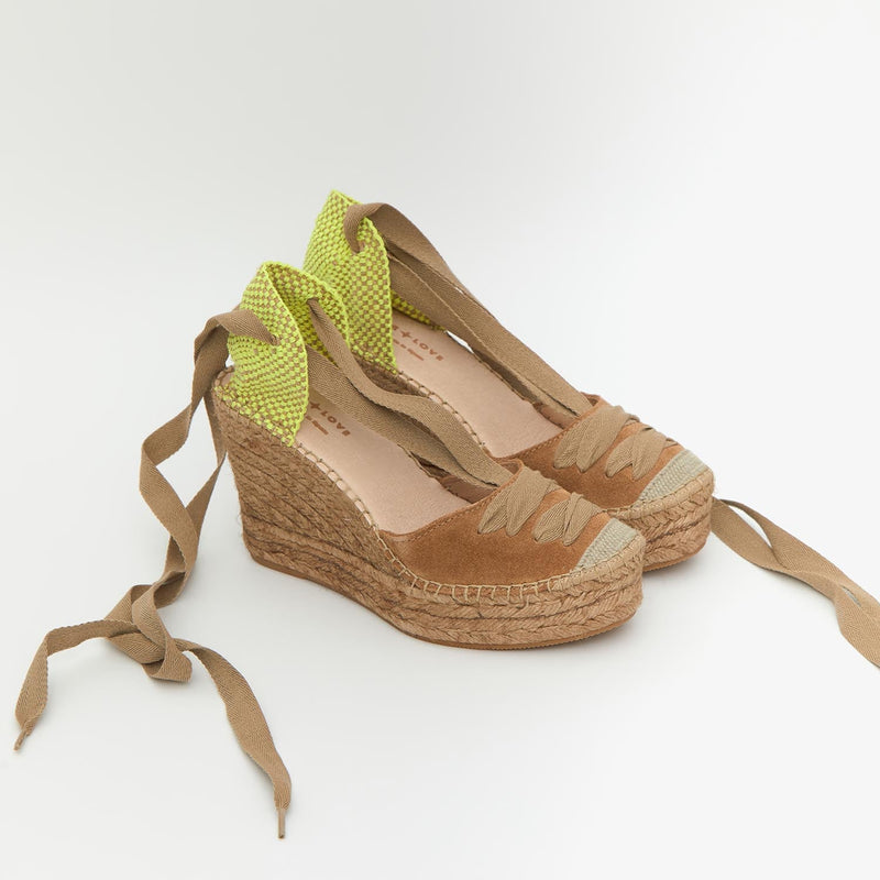 star love Alpargata para mujer Meridian 52 Canela En oferta
