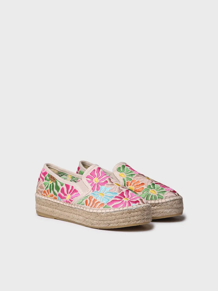toni pons POLA - Alpargata cerrada de algodón bordada multicolor | POLA Última moda