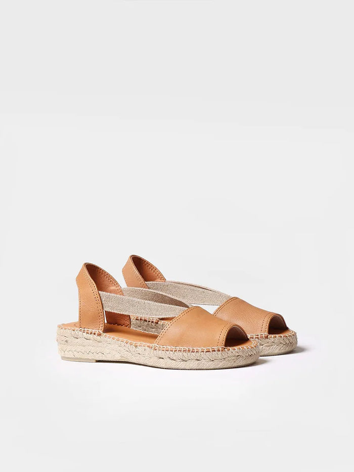 toni pons ETNA - Sandalia de piel plana con elásticos | ETNA Outlet online