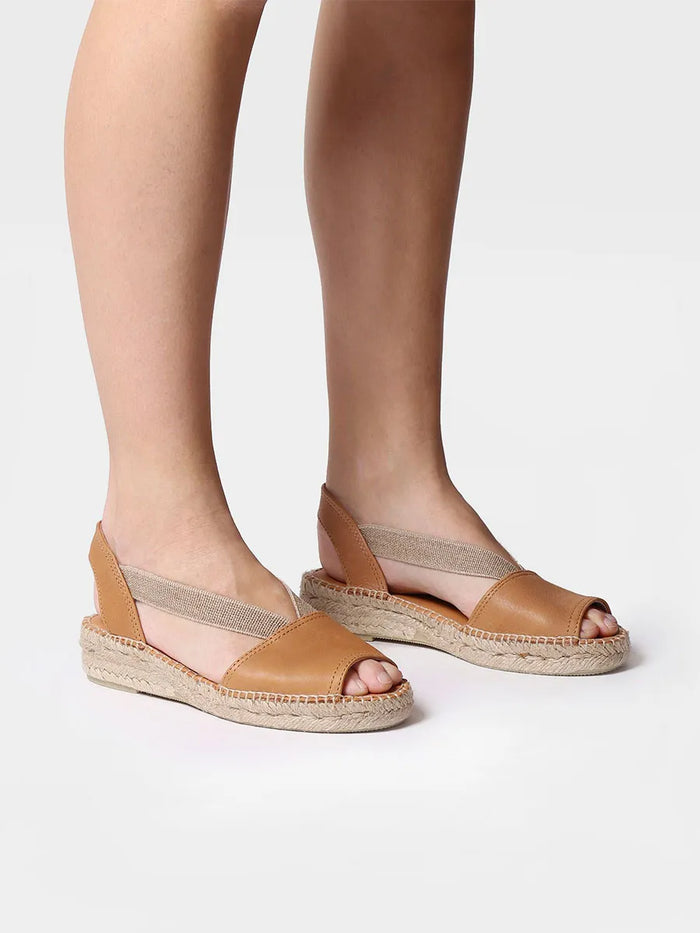 toni pons ETNA - Sandalia de piel plana con elásticos | ETNA Outlet online
