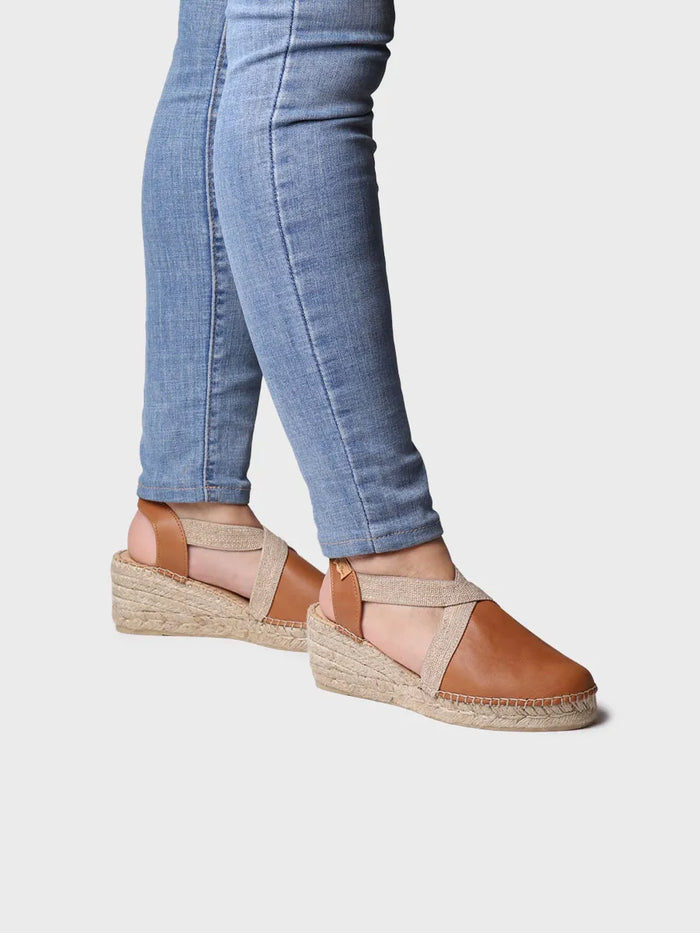 toni pons TUNDRA - Alpargata de mujer en piel con cuña y elásticos diseñada para un calce más ancho | TUNDRA Oferta especial