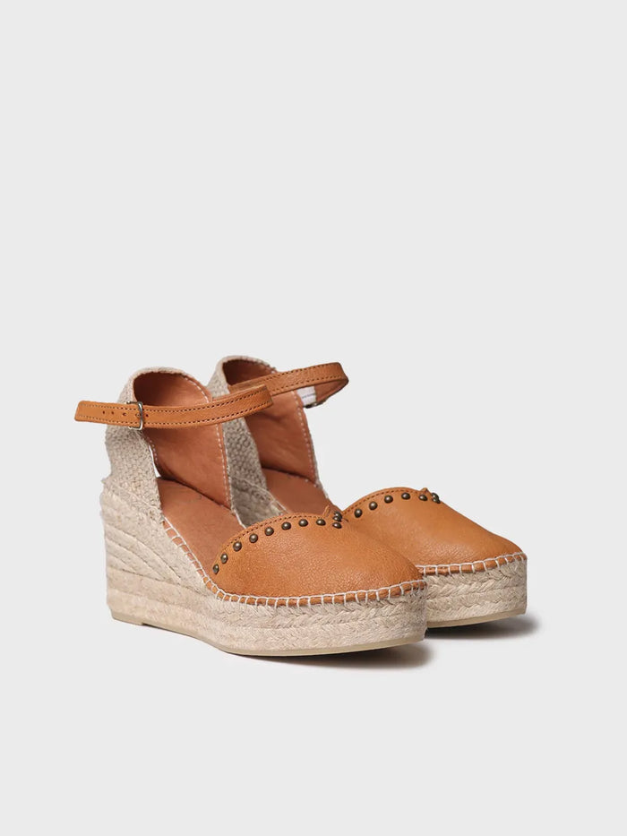 toni pons MANILA - Alpargata de mujer en piel con cuña y tachuelas | MANILA En oferta