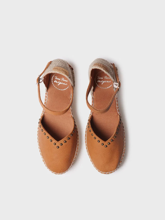 toni pons MANILA - Alpargata de mujer en piel con cuña y tachuelas | MANILA En oferta