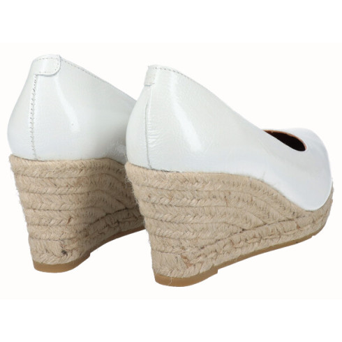 viguera Alpargata Cuña Media Yute Charol Blanco En oferta