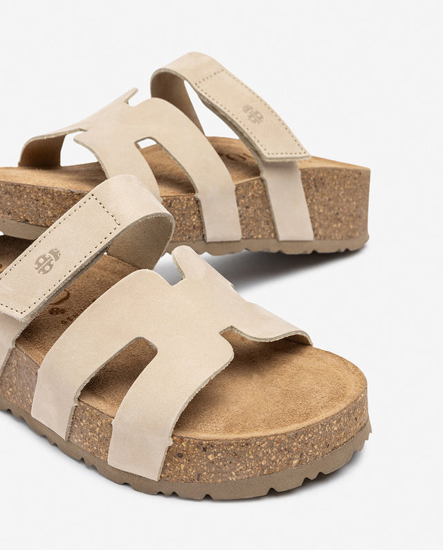 yokono Sandalia de plataforma WIWI-125 beige Descuento