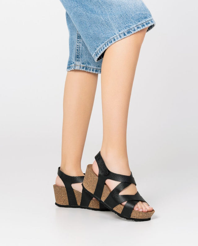 yokono Sandalia cuña Bari 303 negro Ofertas de temporada