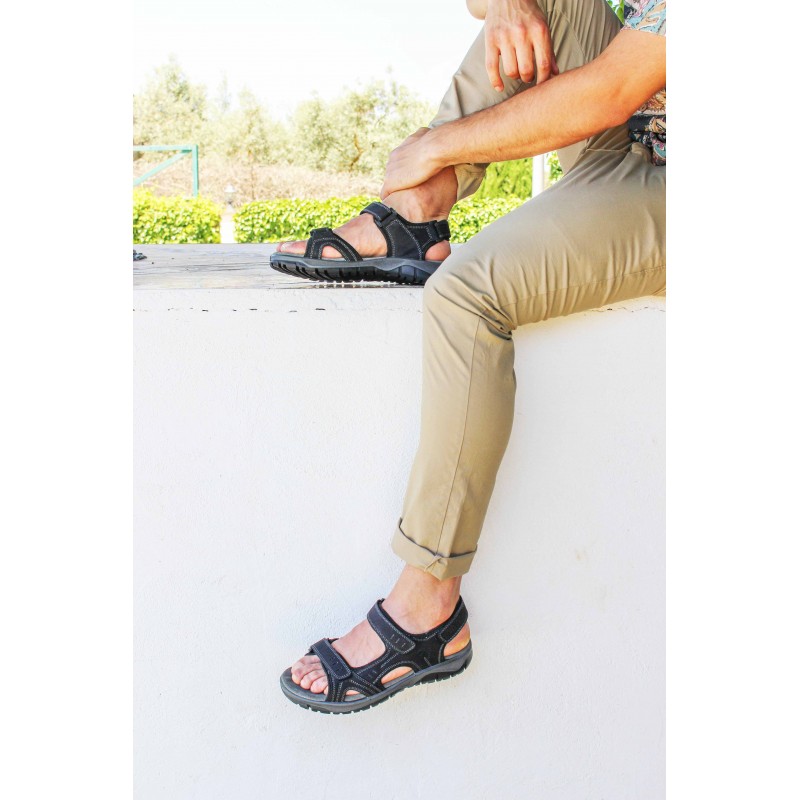zerimar shoes Sandalias de piel STONE con cierre de velcro Última moda