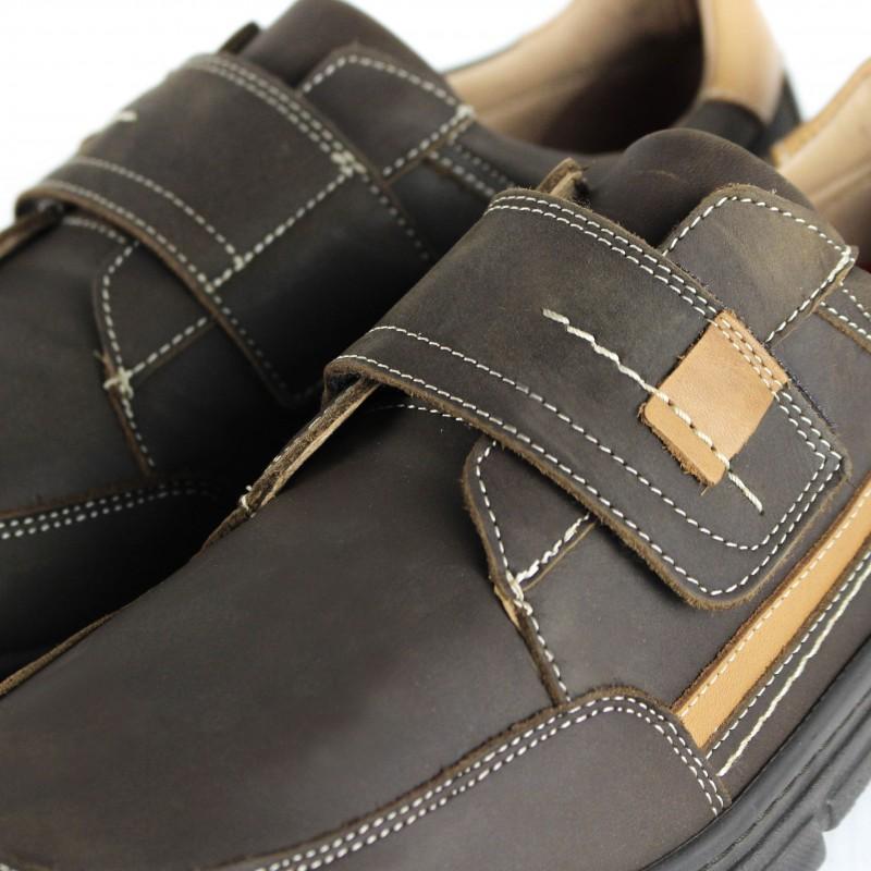 zerimar shoes Zapato de cuero con cierre de velcro modelo BICO En oferta