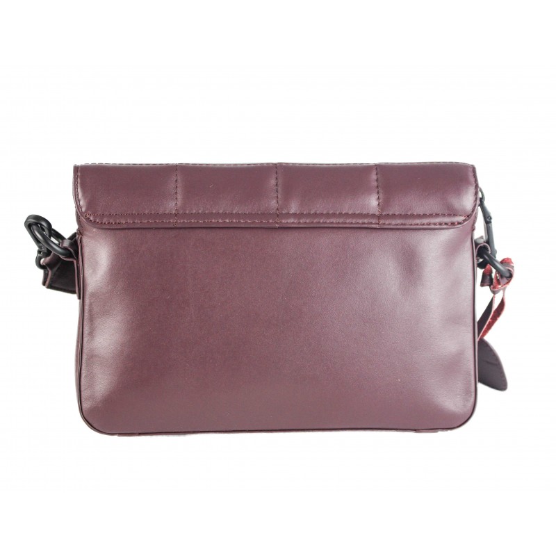 zerimar shoes Bolso acolchado modelo FIDE 24x8x15 cm En oferta