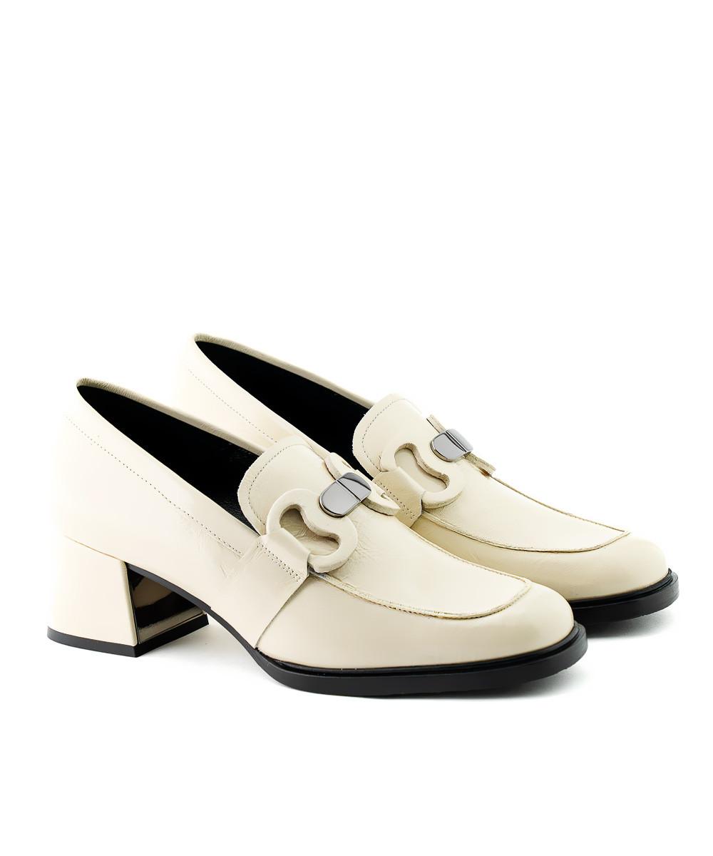 zinda Mocasín de piel crema con hebilla Grandes ahorros
