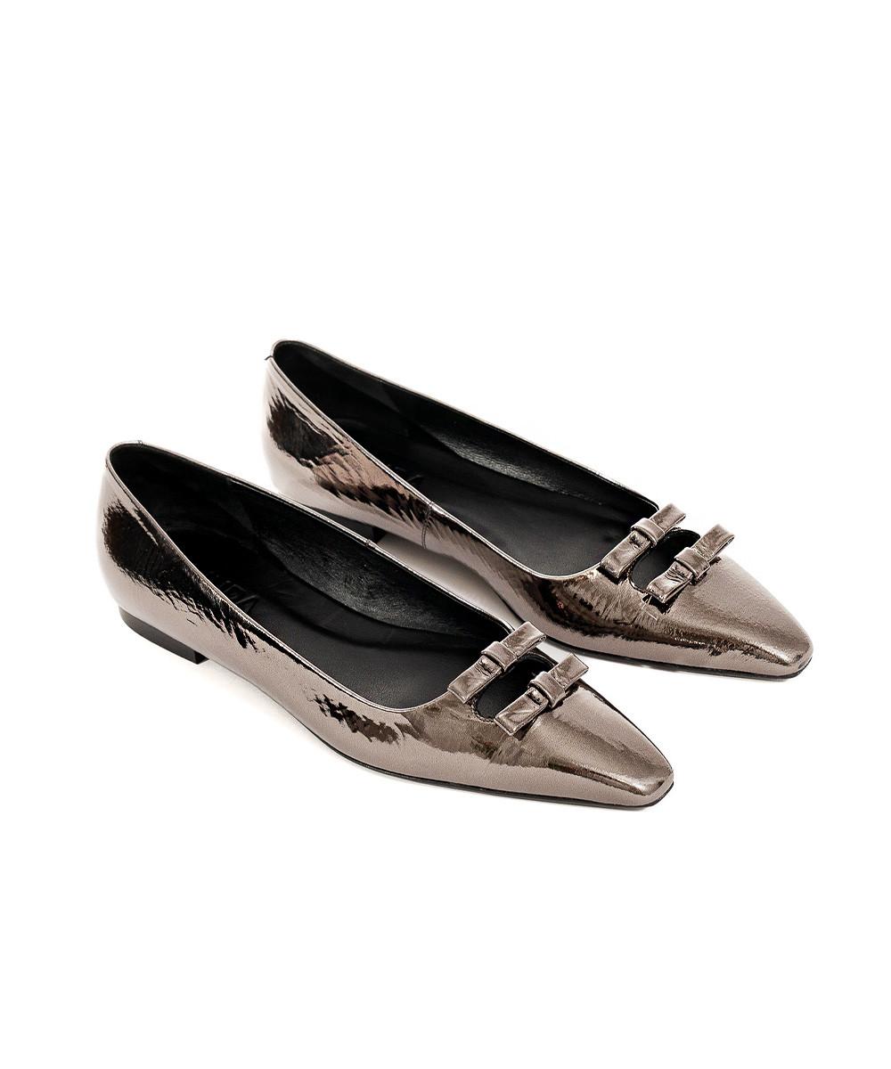 zinda Zapato plano de piel metalizada gris con dos lazos Devoluciones gratuitas