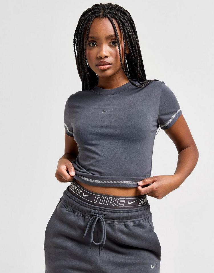 JD Sports Nike Camiseta Graphic Swoosh Chill Mejor oferta