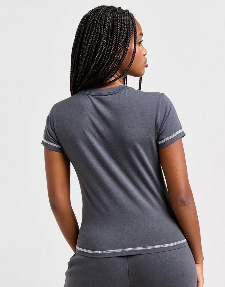 JD Sports Nike Camiseta Graphic Swoosh Chill Mejor oferta